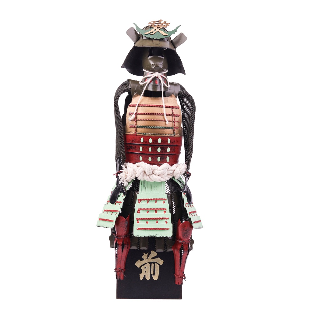 ตุ๊กตานักรบญี่ปุ่นเกราะทอง